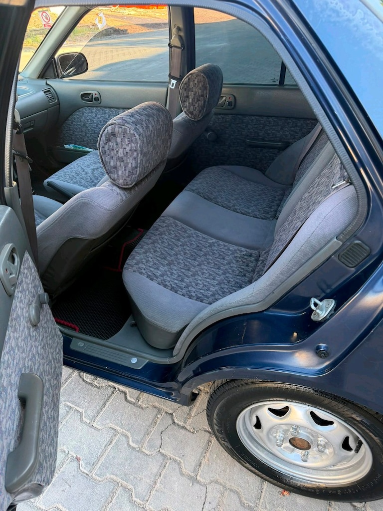 Suzuki Swift - 12
