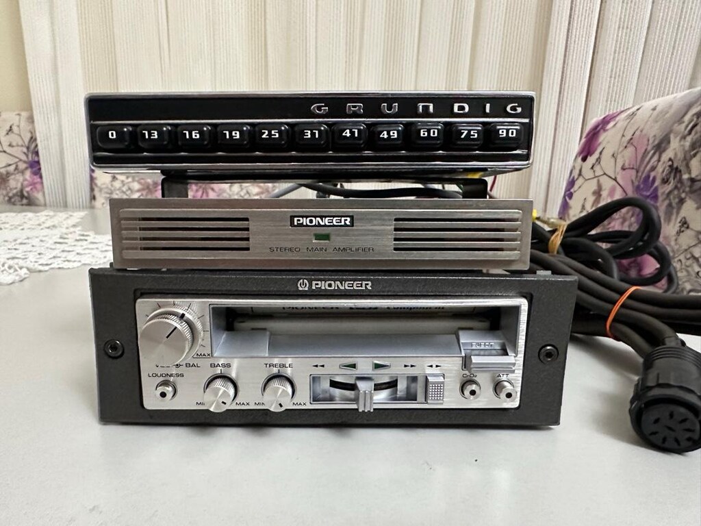 Pioneer KP-77G , Pioneer GM-4 ve Grundig KWV1000 - 17