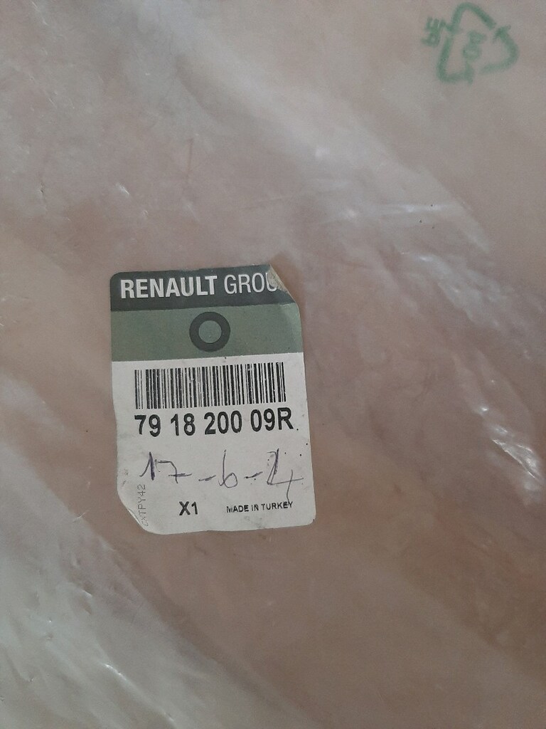 renault fluence arka tampon ayakları - 3