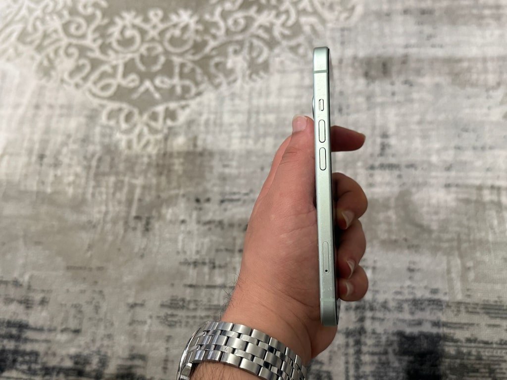 Temiz Sorunsuz Kutulu iPhone 15 Süre 90 0 Gün - 5