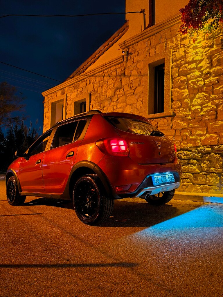 Hard Sandero Stepway 2016 - 12