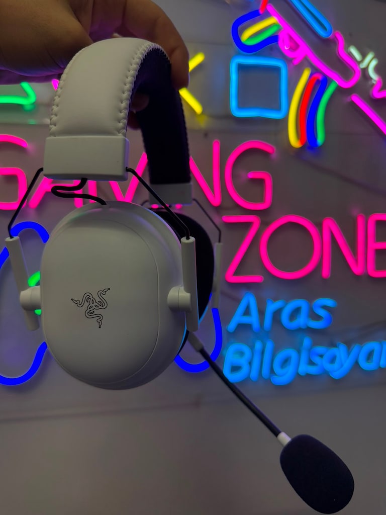 Razer Blackshark V2 Pro Beyaz Kablosuz Oyuncu Kulaklığı - 2