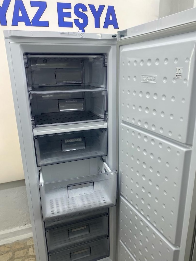 ARÇELİK DERİNDONDURUCU 270 L / - 5