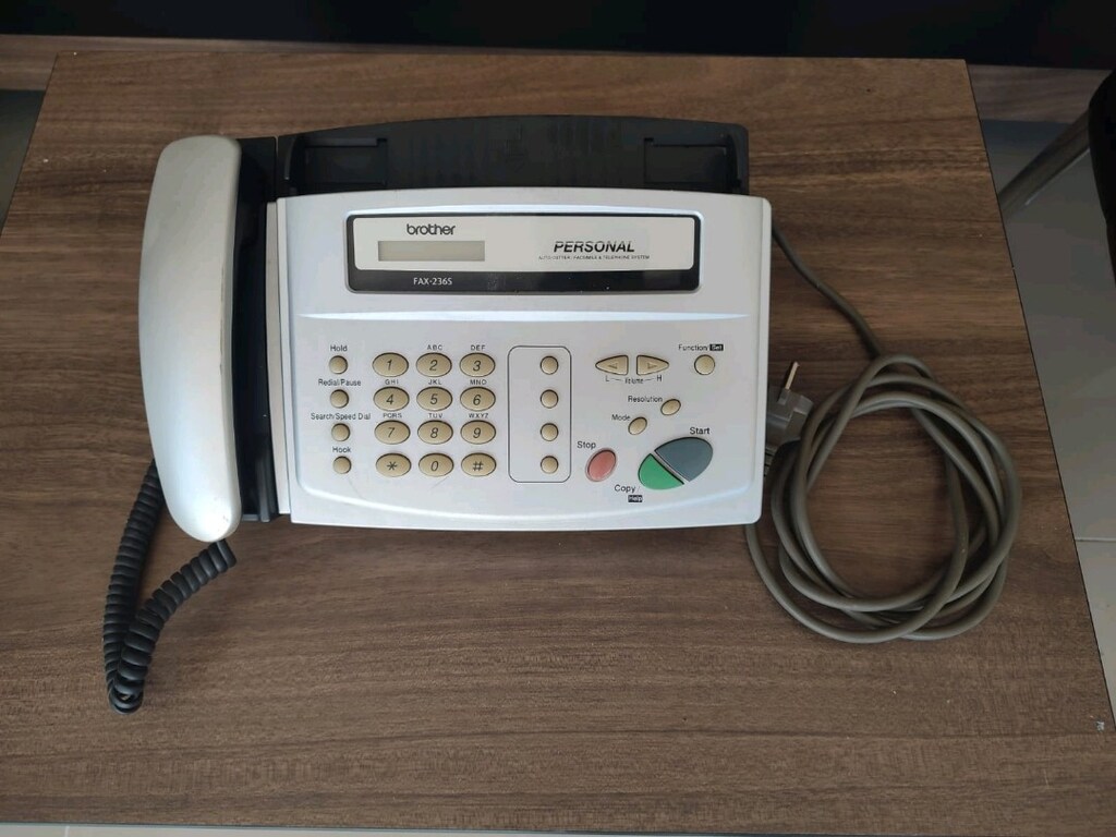 fax makinesi ve telefon
