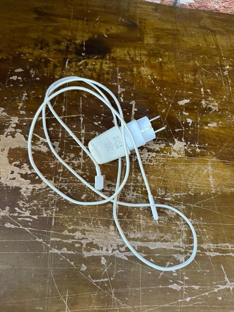 MacBook Pro 2018 8/256 - 5