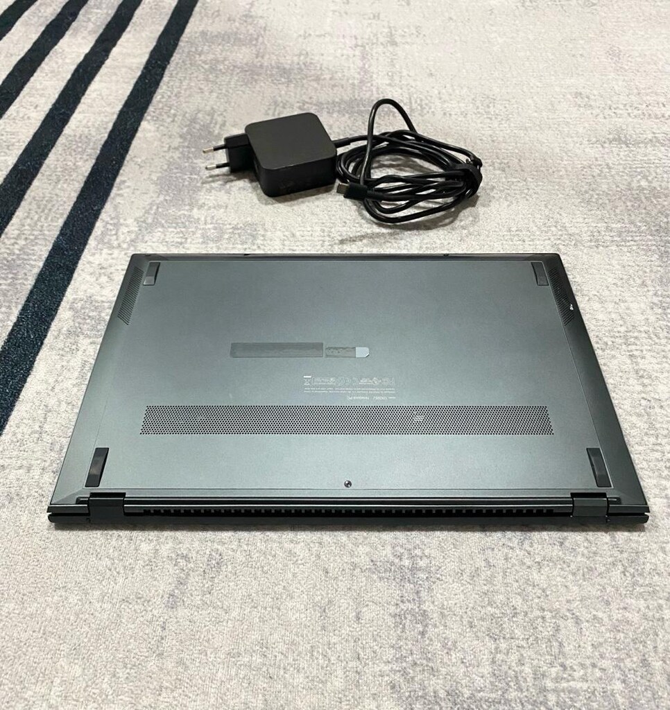 ASUS ZENBOOK - 9