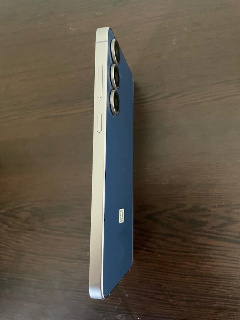 sahibinden 2 aylık Samsung S25- FE 256 GB - 7