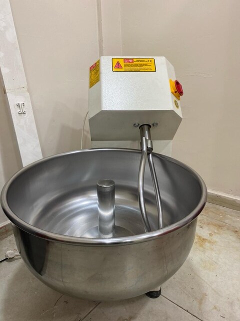 hamur yogurma makinası