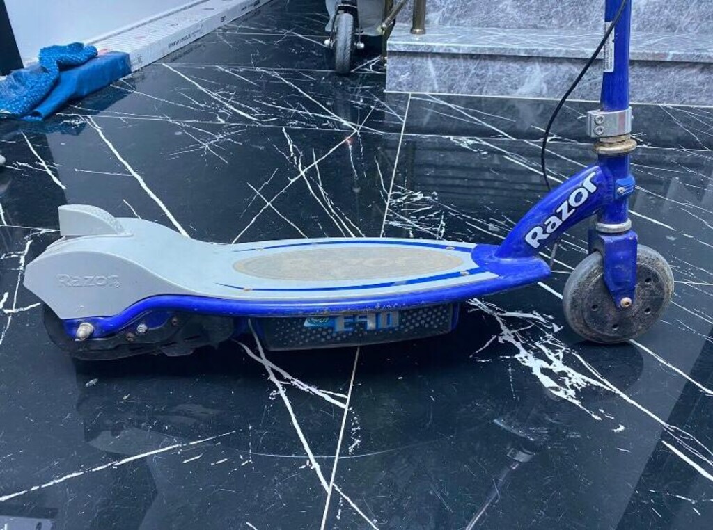 Razor elektrikli scooter - 2
