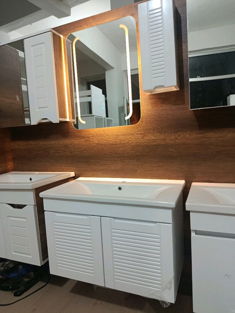 DUVARA ASMALI BALON KAPAK &LETLI AYNALI BANYO DOLABI SETİ - 12