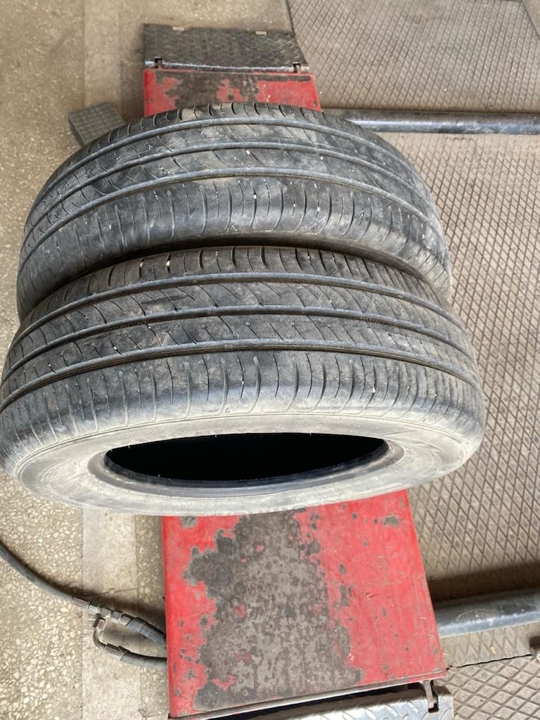 195 65 15 KUMHO - 2