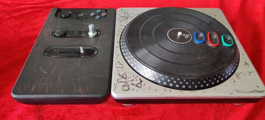 Sony PlayStation DJ Hero Pikap Kontrol Cihazı (PS2, PS3 için).
