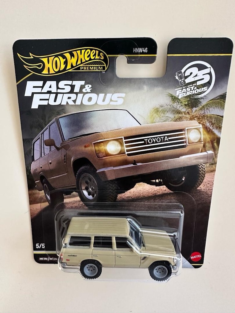 Hot wheels Premium Toyota Land Cruiser FJ60 - 3