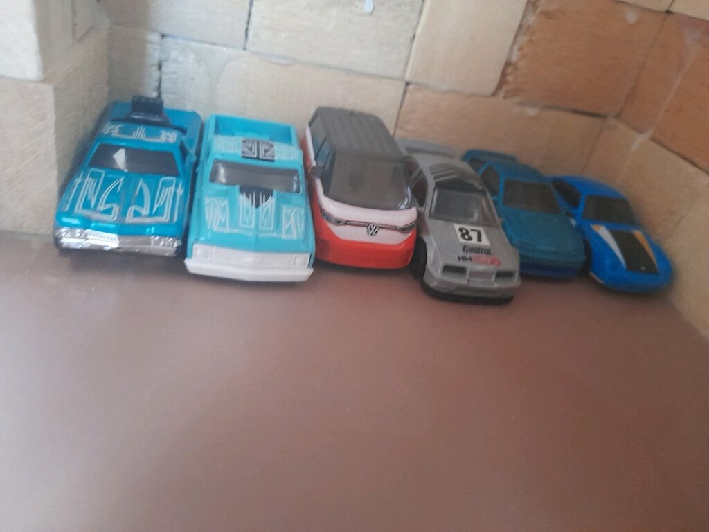 Ahşap hotwheels araba garajı - 2