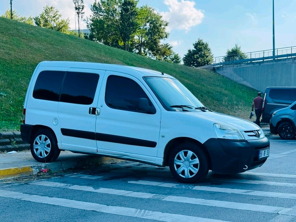 2009 Peugeot Partner Hatasız/Boyasız/4 LASTİK SIFIR-LASSA(14 BİN LİRA) - 8