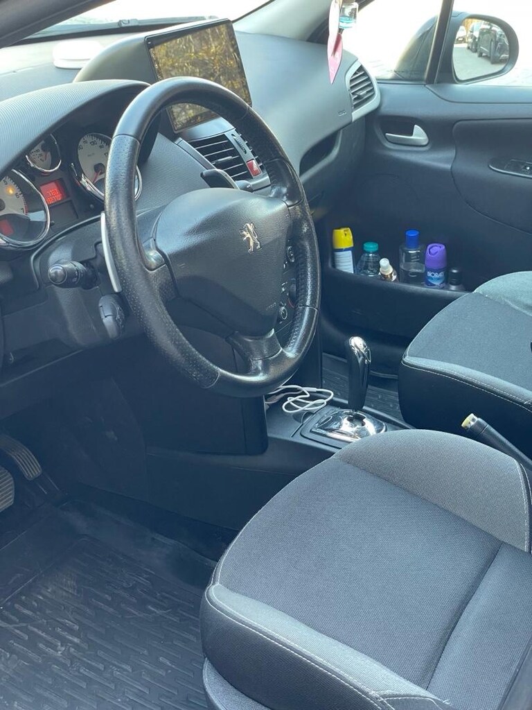 Peugeot 207 Envy 1.4 F1 yarı otomatik - 2