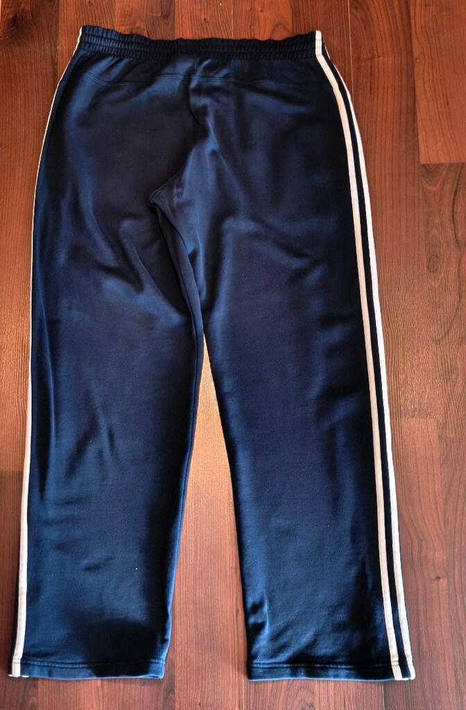 Adidas Essentials 3-Stripes eşofman altı - 2