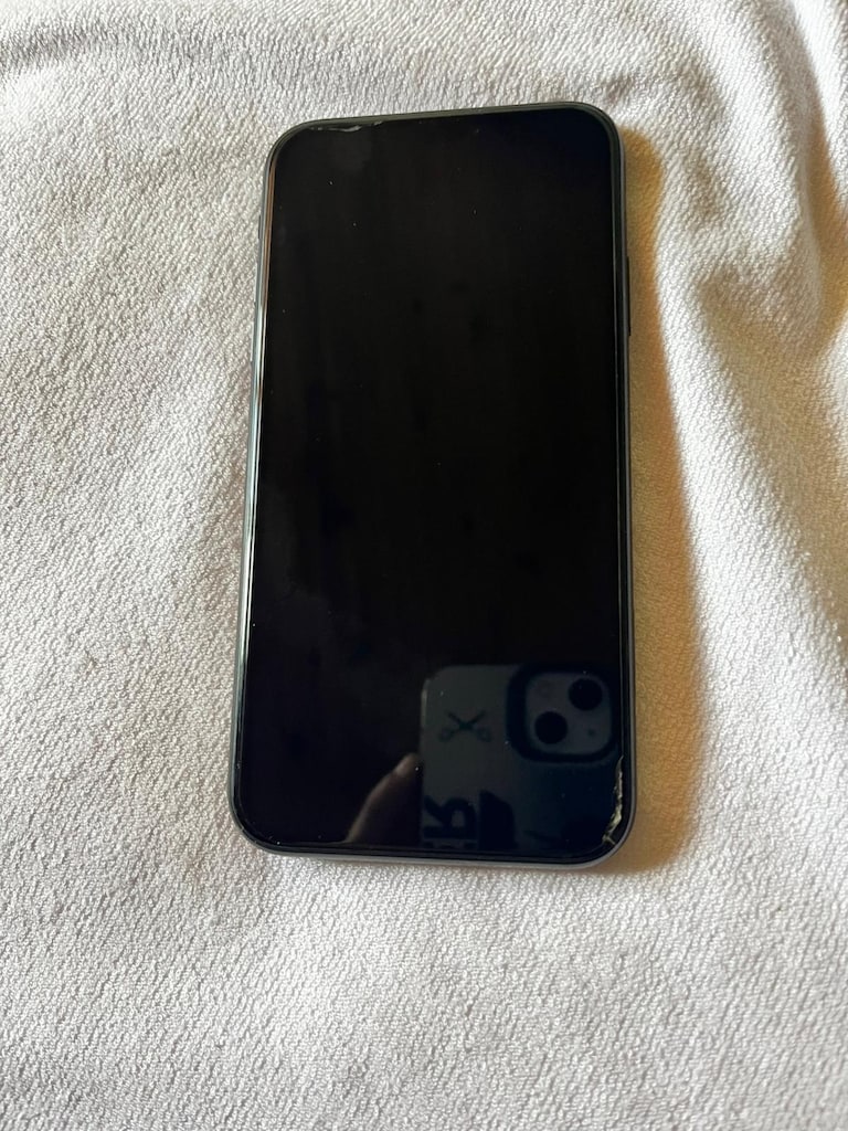 İPhone XR telefon 64 GB