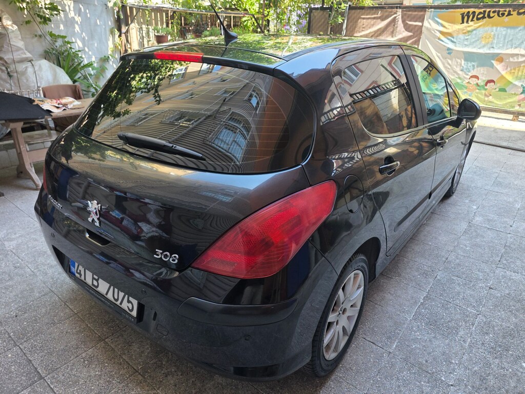 Peugeot 308 154 bin km'de Dizel Aile Aracı - 3