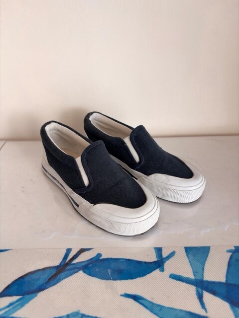 34 numara lacivert erkek çocuk sneaker