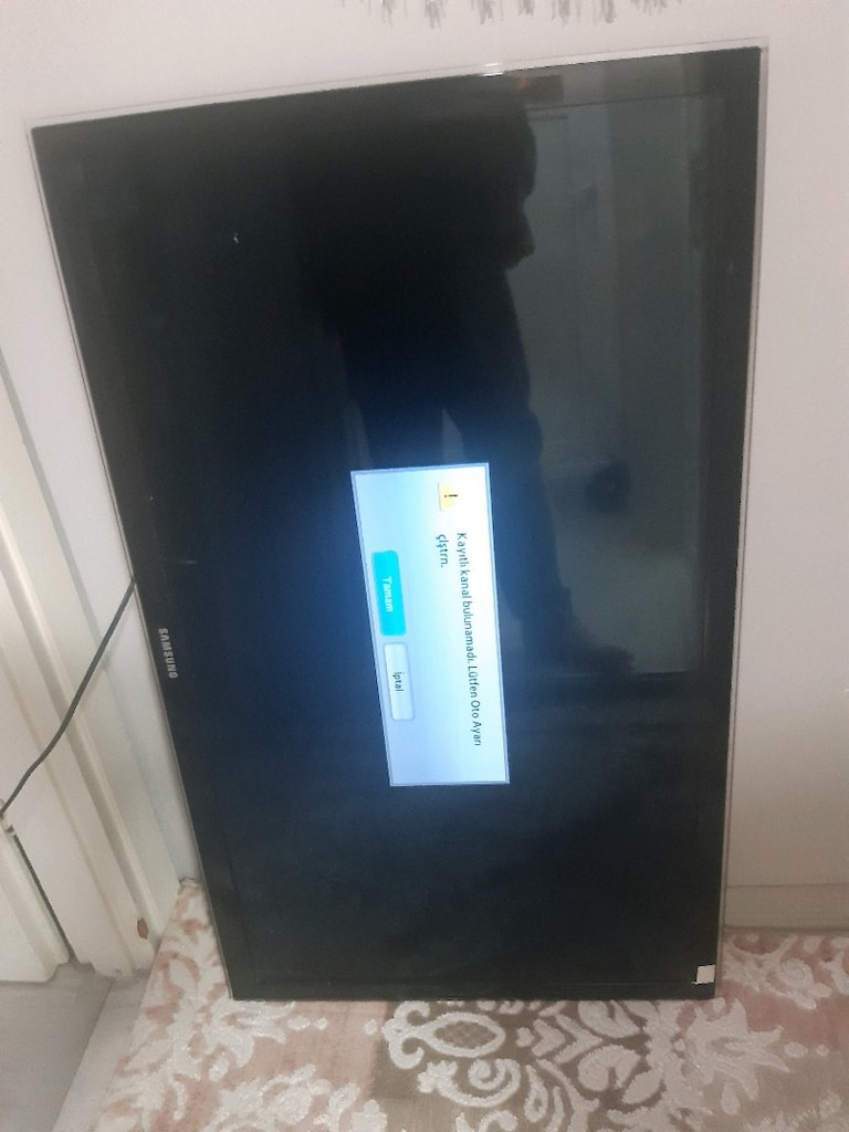 Samsung 40 inç 102 ekran led tv - 2