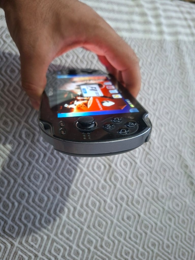 Sony ps vita oled açıklamaya bakınız - 5