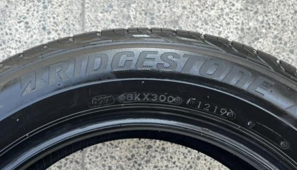205 55 16 BRIDGESTONE 91V TURANZA T001 - 5
