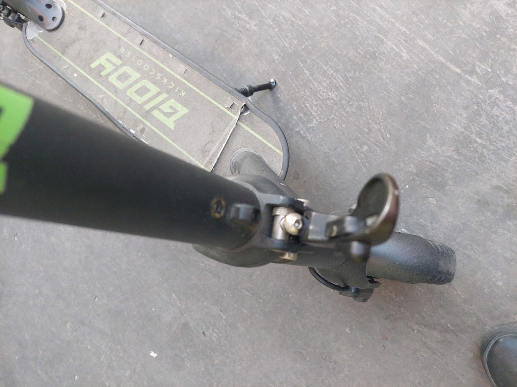 Bozuk - Giddy 350w Elektrikli Scooter - 4