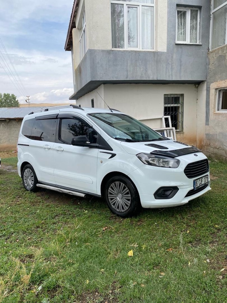 FORD TOURNEO COURİER - 5