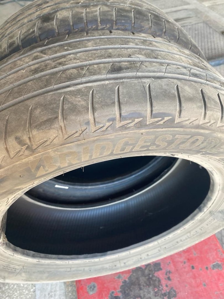 215 55 17 BRIDGESTONE - 3