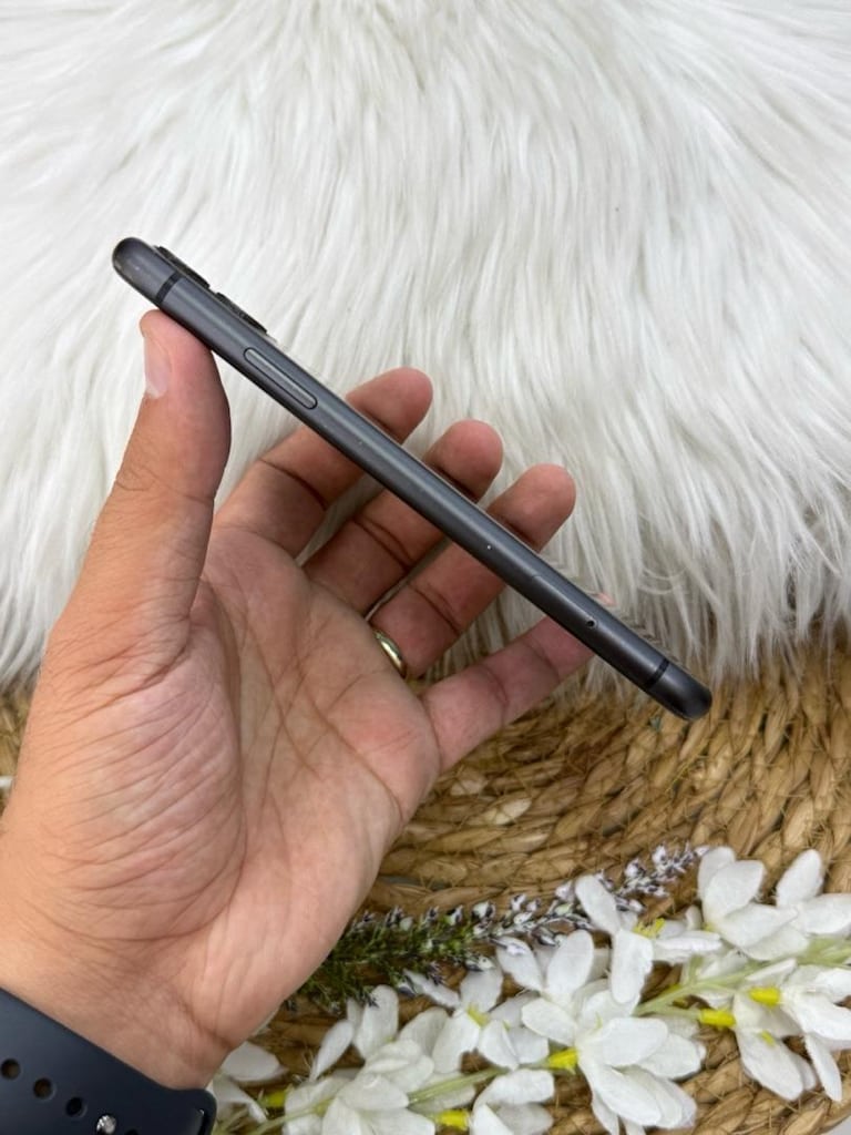 İPHONE 11 128GB KUTU FATURALI HATASIZ PİL 100 - 3
