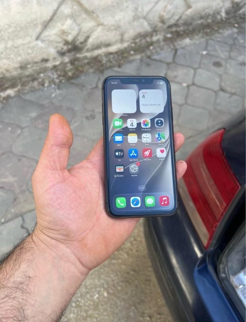 İphone 11 TR 64 GB DEĞİŞENSİZ - 3