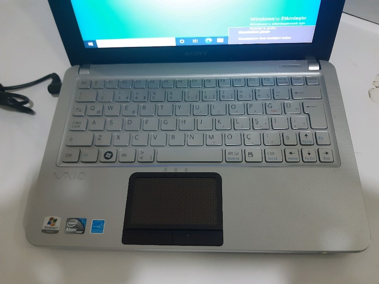 Sony mini book laptop - 14