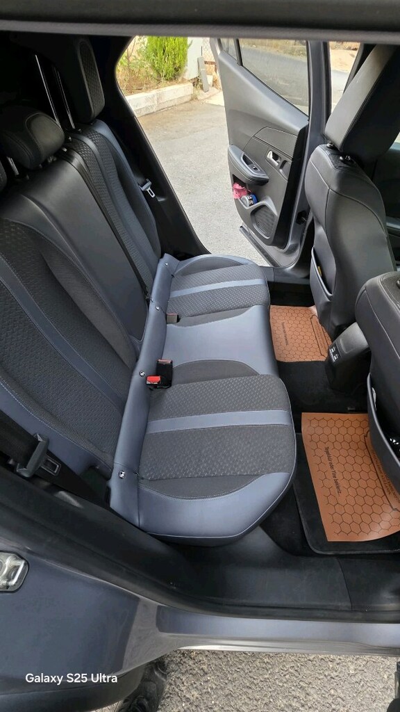 Peugeot 2008 - 11