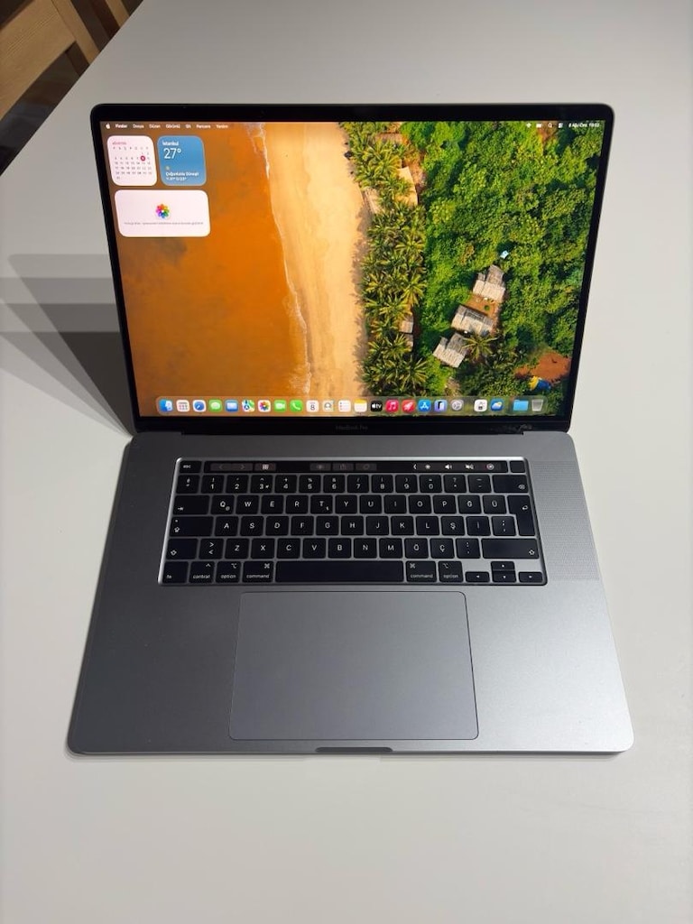 MacBook Pro 16” 2019 | i7 6 Çekirdek | 16GB RAM | AMD 4GB - 4