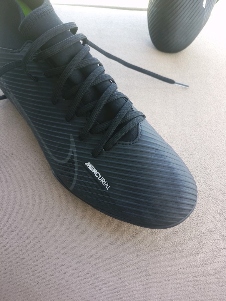 Nike ayakkabı krampon 43 numara kalip kucuktur - 17