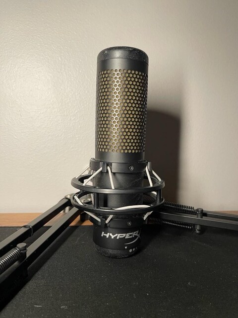 HyperX Quadcast S Oyuncu Mikrofonu
