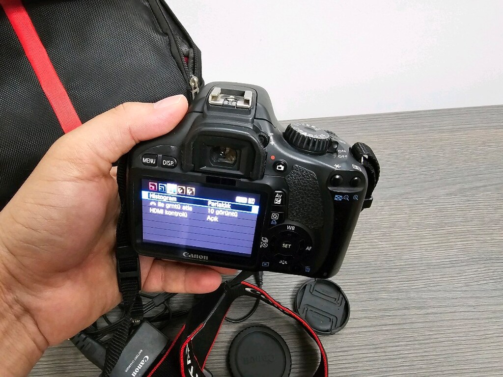 CANON EOS 550D FOTOĞRAF MAKİNESİ - 4