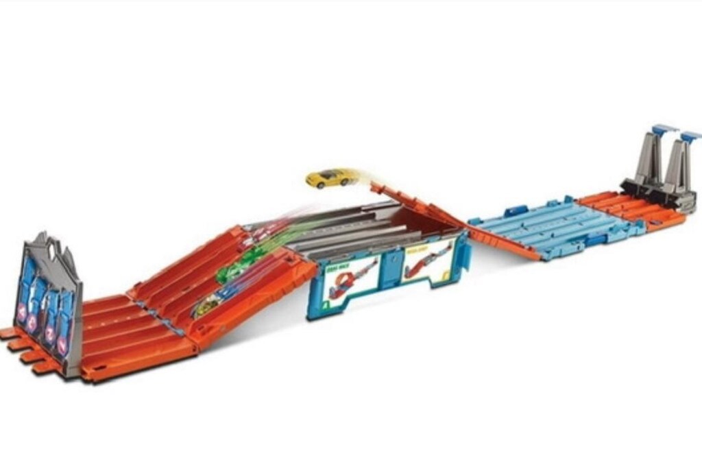 Hot Wheels Devasa Yarış Pisti / Dönüşlü Yol (Neredeyse Sıfır) - 3