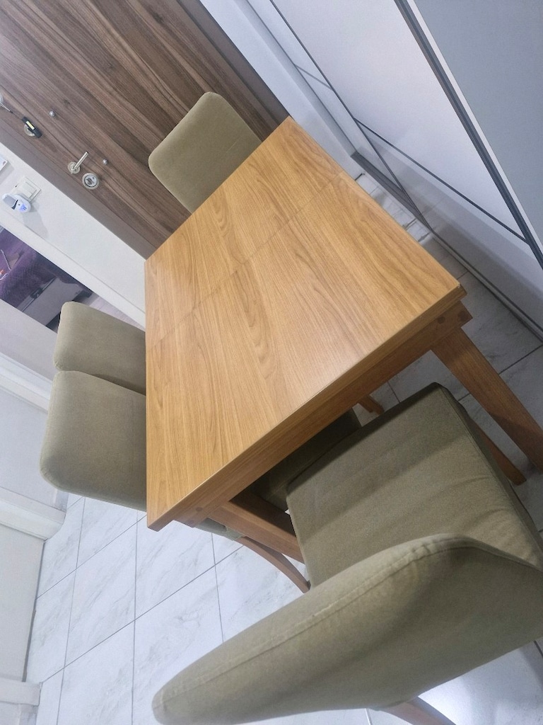 Yemek masası ve 4 sandalyesi - 3
