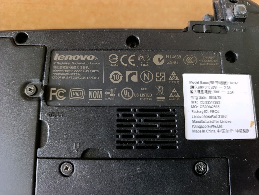 Lenovo IdeaPad S10-2 - 10