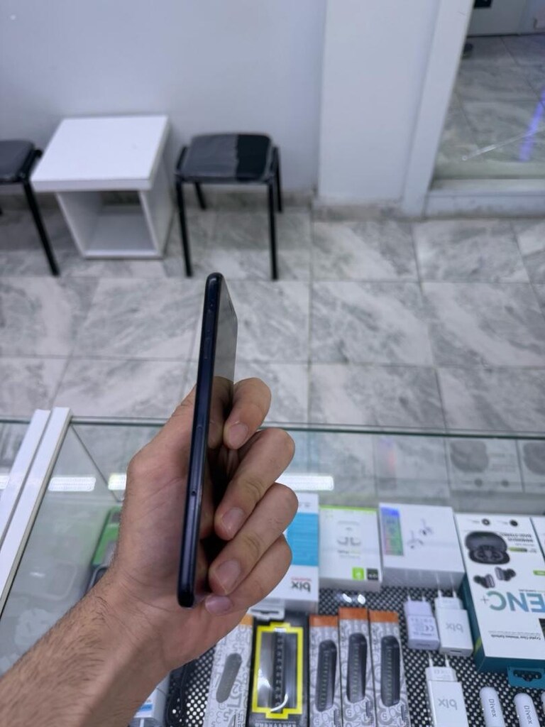 Samsung C8 - 4