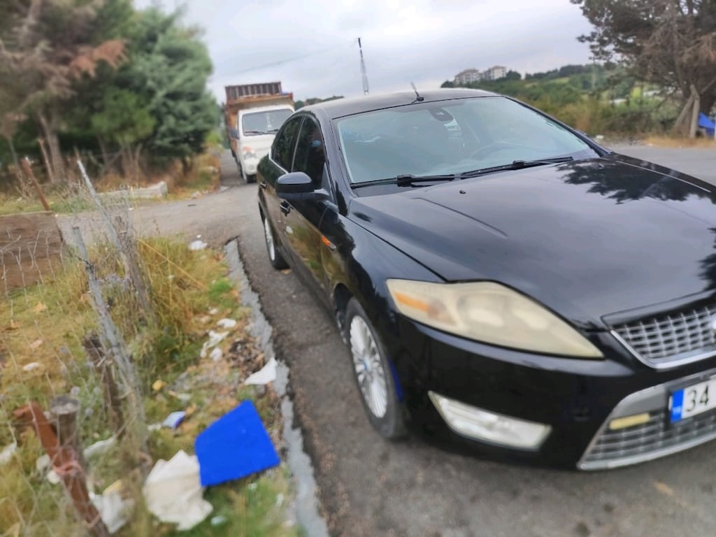 Fort mondeo 2008 model 370 000 - 9