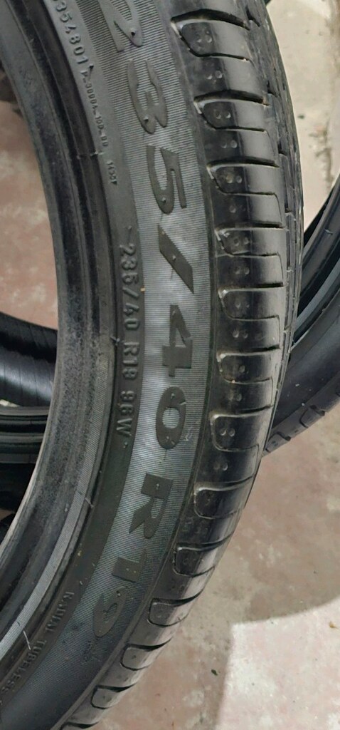 PIRELLI P7- 235/40/19 Lastik - 5