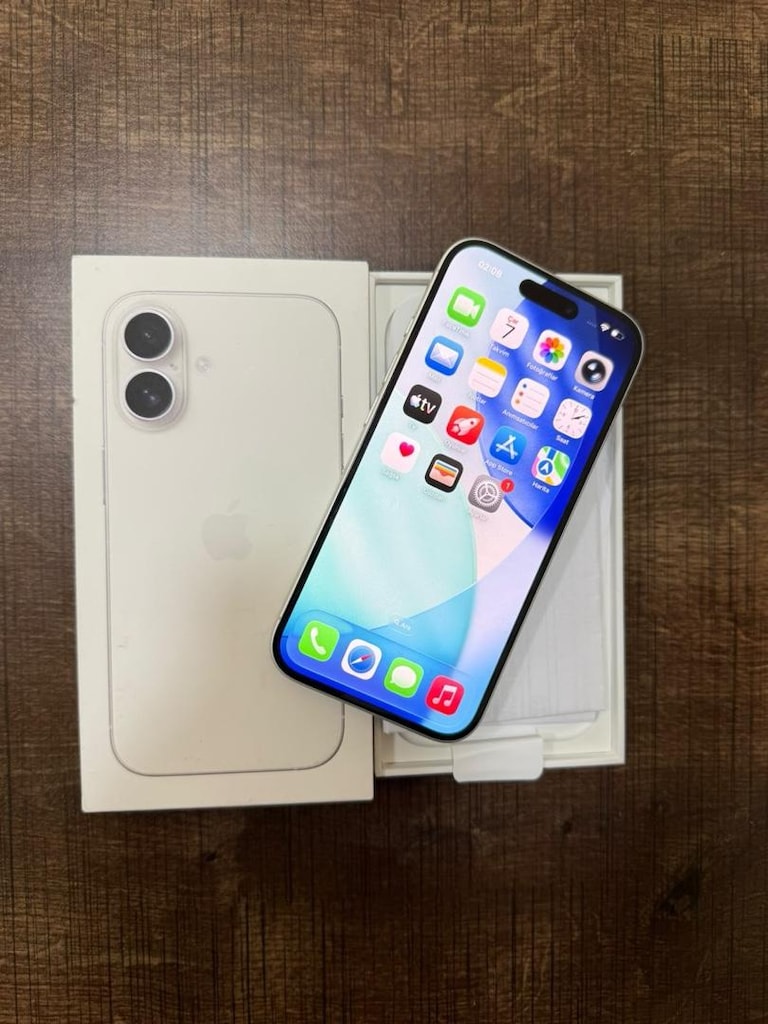 İPHONE 16 BEYAZ 128 GB - 12