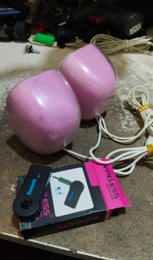 AZ KULLANILMIŞ SNOPY MARKA MİNİ 1+1 USB İLE ÇALIŞAN BLOTOUT HOPARLÖR - 7