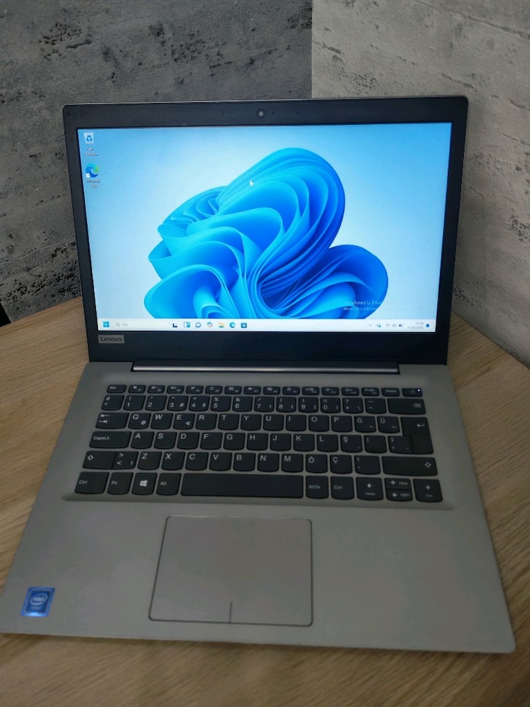 14 inc Lenovo Celeron N 3350 - 2