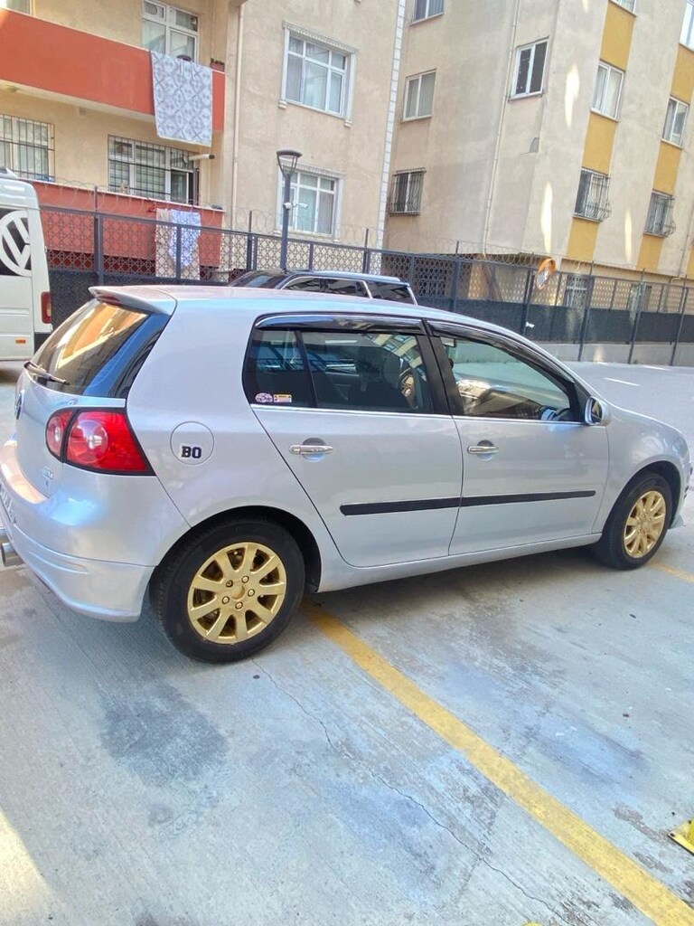 Golf 5 - 17