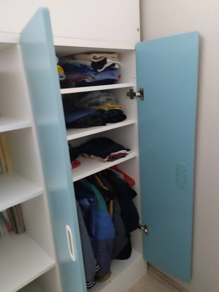 ikea marka,yatak, ranza ,çalışma masası ,kitaplık ,dolap ,şifoniyer - 5