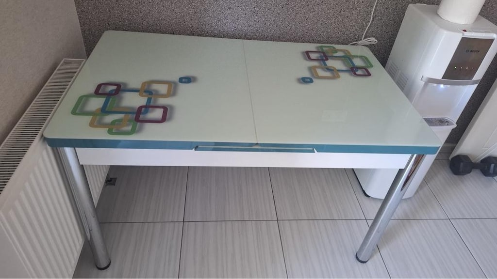 Yemek Masası ve 4 tane sandalye pazarlık olur - 2